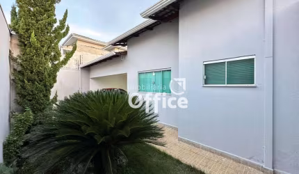 Casa com 3 quartos à venda, 220 m² por R$ 680.000 - Residencial Araujoville - Anápolis/GO