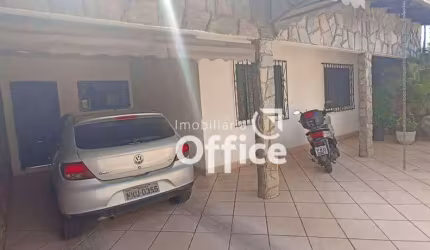 Casa com 3 dormitórios à venda, 225 m² por R$ 500.000,00 - Jardim Ana Paula - Anápolis/GO