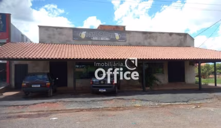 Casa com 2 quartos, e sala comercial à venda, 224 m² por R$ 350.000 Em Petrolina de Goiás/GO