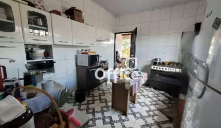 Casa com 2 quartos à venda, 110 m² por R$ 240.000 - Adriana Parque - Anápolis/GO