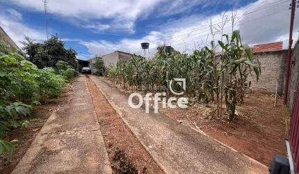 Terreno á Venda Próximo ao Colégio Militar no Bairro Alexandrina!