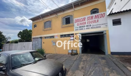 Sobrado com 2 dormitórios para alugar, 92 m² por R$ 1.800,00/mês - Vila Miguel Jorge - Anápolis/GO