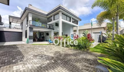 Sobrado de 2 terrenos à venda, 631 m² - Condomínio Residencial Grand Trianon - Anápolis/GO