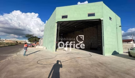 Galpão para alugar, 320 m² por R$ 6.000/mês - Calixtolândia - Anápolis/GO