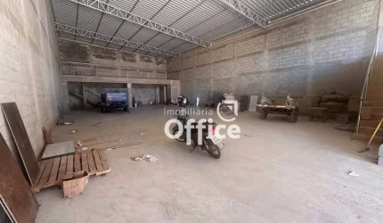 Galpão à venda, 300 m² por R$ 1.500.000,00 - Residencial Flor do Cerrado - Anápolis/GO