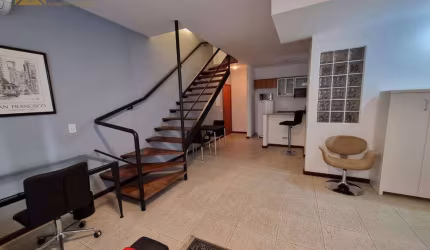 Apartamento Flat Duplex com 2 dormitórios à venda, 83 m² por R$ 690.000 - Parque Residencial Aquarius - São José dos Campos/SP