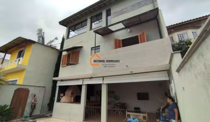 Linda casa com vista para a Pedra grande Atibaia