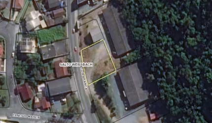 Terreno comercial à venda no Salto Weissbach, Blumenau  por R$ 890.000
