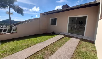 Casa com 2 quartos para alugar na Rua José Seibt, 695, Velha Central, Blumenau, 85 m2 por R$ 2.000
