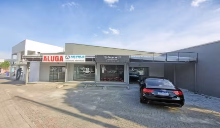 Sala comercial com 3 salas para alugar na Rua General Osório, 2837, Água Verde, Blumenau, 60 m2 por R$ 2.200