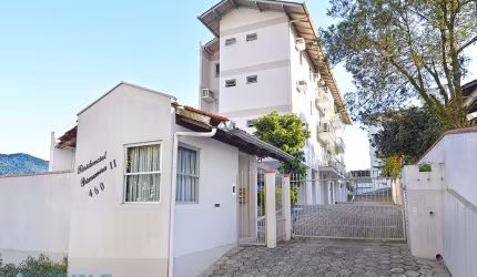 Apartamento com 3 quartos para alugar na Rua Doutor Antônio Haffner, 460, Velha, Blumenau, 77 m2 por R$ 1.900