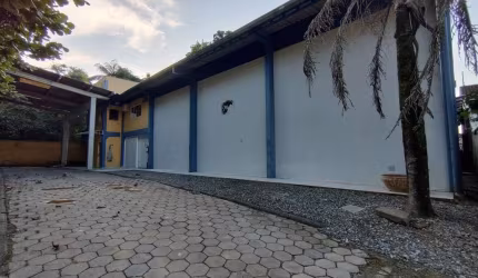 Barracão / Galpão / Depósito com 1 sala para alugar na Rua Gisela Michel, 80, Velha Central, Blumenau, 550 m2 por R$ 9.900