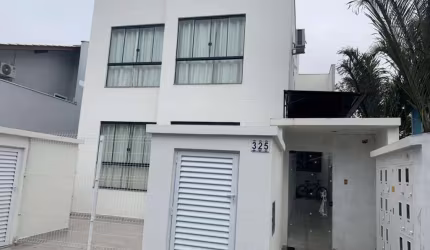 Apartamento com 1 quarto para alugar na Rua Hermann Knasel, 325, Salto do Norte, Blumenau, 24 m2 por R$ 1.400