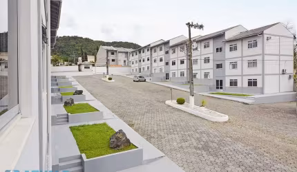 Apartamento com 2 quartos para alugar na Rua Erwin Grahl, 74, Velha Central, Blumenau, 65 m2 por R$ 1.380