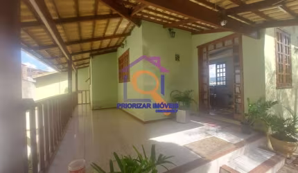 CASA COM 04 QTS, SUITE, 04 VAGAS A VENDA NO TIROL, BHTE-MG