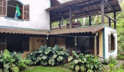 Casa em condomínio fechado com 3 quartos à venda na Avenida Dedo de Deus, Cantagalo, Guapimirim, 180 m2 por R$ 800.000