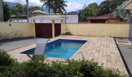 Casa com 4 quartos à venda na Avenida Dedo de Deus, Cantagalo, Guapimirim, 200 m2 por R$ 1.300.000