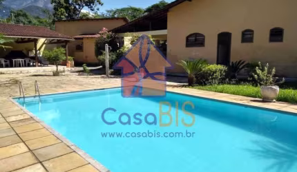 Casa com 3 quartos à venda na Avenida Dedo de Deus, Cantagalo, Guapimirim, 220 m2 por R$ 850.000