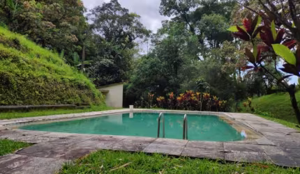 Casa com 4 quartos à venda na Avenida Dedo de Deus, Área Rural de Guapimirm, Guapimirim por R$ 750.000