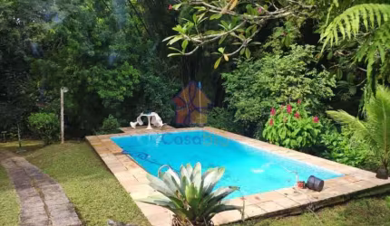 Casa com 3 quartos à venda na Rua Dona Celina, Cadetes Fabres, Guapimirim, 300 m2 por R$ 490.000