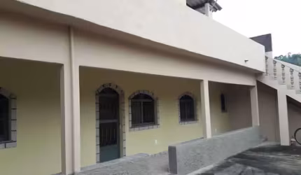 Casa com 2 quartos para alugar na Avenida Dedo de Deus, Cadetes Fabres, Guapimirim por R$ 900