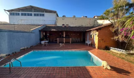 Casa para venda com 360 metros quadrados com 3 quartos em Santa Amélia - Belo Horizonte - MG