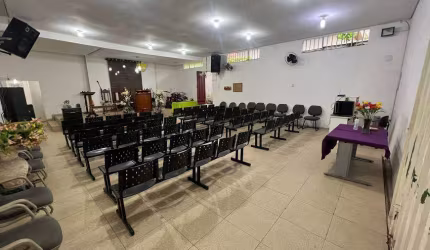 Galpão/Depósito/Armazém para venda tem 200 metros quadrados com 1 quarto