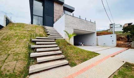 Casa para venda tem 405 metros quadrados com 4 quartos em Gran Park - Vespasiano - MG