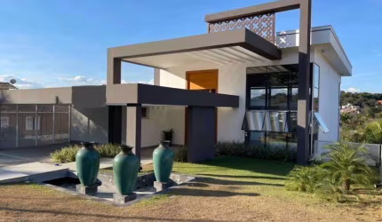 Casa para venda possui 600 metros quadrados com 4 quartos em Condados da Lagoa - Lagoa Santa - MG
