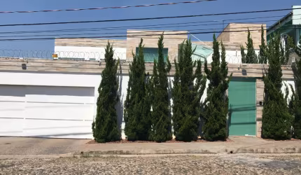 Maravilhosa mansão em uma das regiões mais queridas de Belo Horizonte!