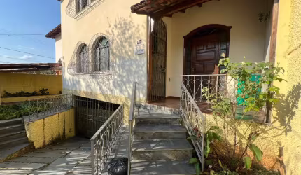 Mega oportunidade de casa no bairro Itapoã