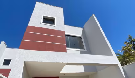 Excelente casa individual e m Santa Luzia