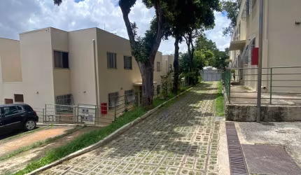 APARTAMENTO COM ÁREA PRIVATIVA BAIRRO PAQUETÁ