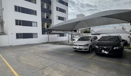 Oportunidade de apartamento com varanda e elevador no bairro Jardim Comerciários