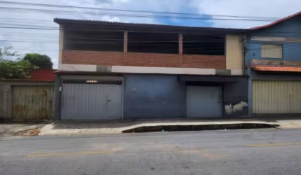 Casa a venda  em lote de 360m² no Bairro Rio Branco   Oportunidade para investidores e moradia.