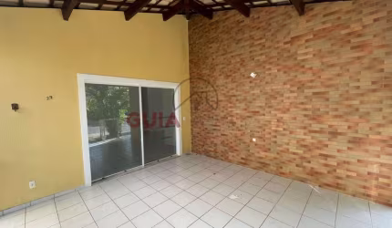 Casa em Condomínio para Locação em Salvador, Piatã, 3 dormitórios, 1 suíte, 3 banheiros, 2 vagas
