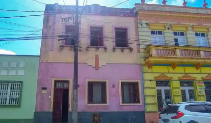 Sobrado à venda no bairro Centro - Antonina/PR