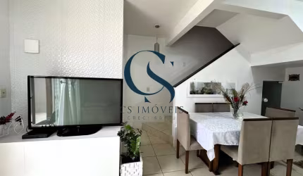 SOBRADO COM 2 DORMITÓRIOS SEMIMOBILIADO NO BAIRRO ESPINHEIROS