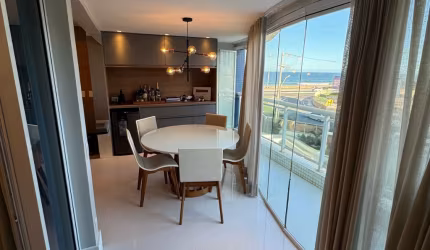 VENDO LINDÍSSIMO APARTAMENTO 1/4 COM DECORAÇÃO DE ALTO PADRÃO, VISTA MAR, 66,17m2 EM ARMAÇÃO!