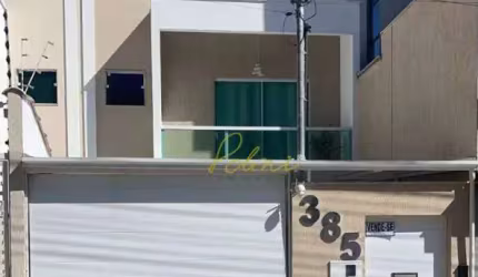 Casa com 3 Quartos  à venda, 145 m² por R$ 580.000 - Nova Era - Juiz de Fora/MG