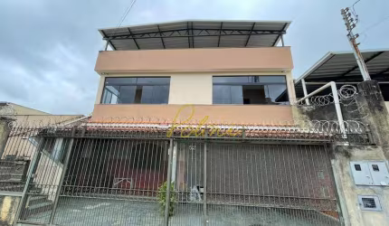 Casa com 4 dormitórios para alugar, 200 m² por R$ 2.200,00/mês - Lourdes - Juiz de Fora/MG