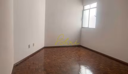 Apartamento com 2 quartos para alugar, 81 m² por R$ 1.120/mês - Passos - Juiz de Fora/MG