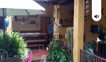 Casa em condomínio fechado com 4 quartos à venda na Rua Barba Alardo, 4, Serrinha, Fortaleza por R$ 595.000