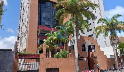Apartamento com 4 quartos à venda na 8 de Setembro, 120, Varjota, Fortaleza por R$ 550.000