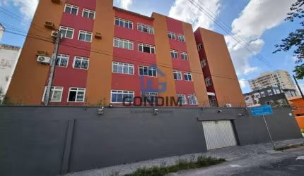 Apartamento com 2 quartos à venda na Rua Júlio César, 237, Benfica, Fortaleza por R$ 220.000