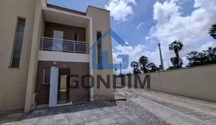 Casa em condomínio fechado com 3 quartos à venda na Presidente Costa e Silva, 4777, Passaré, Fortaleza por R$ 370.000