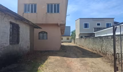 Vendo Casa Duplex No Guarani próximo ao mercado Supermarket Em Cabo Frio R$400.000