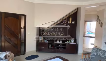 Casa com 3 quartos à venda no Jardim Santa Maria, Jacareí  por R$ 850.000