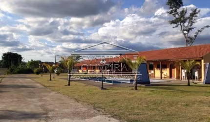 Chácara / sítio com 3 quartos à venda na Chácaras Guanabara, Guararema  por R$ 1.980.000