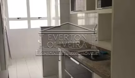 Apartamento com 3 quartos à venda no Centro, Jacareí  por R$ 480.000